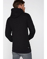 schwarzer Pullover mit einem Kapuze von recolution