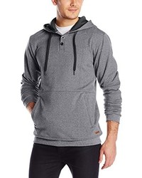 schwarzer Pullover mit einem Kapuze von Volcom