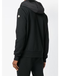 schwarzer Pullover mit einem Kapuze von Moncler