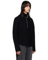 schwarzer Pullover mit einem Reißverschluss am Kragen von Eytys