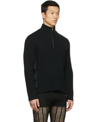 schwarzer Pullover mit einem Reißverschluss am Kragen von Dion Lee