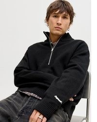 schwarzer Pullover mit einem Reißverschluss am Kragen von Jack & Jones