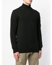 schwarzer Pullover mit einem Reißverschluss am Kragen von CP Company