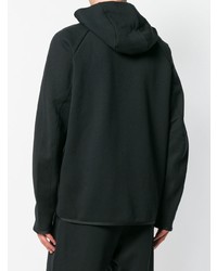 schwarzer Pullover mit einem Reißverschluß von Nike