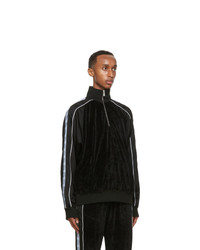 schwarzer Pullover mit einem Reißverschluß von Versace
