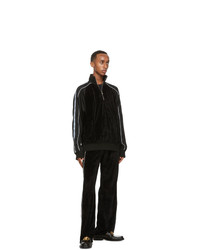 schwarzer Pullover mit einem Reißverschluß von Versace
