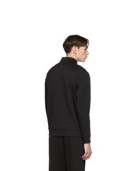 schwarzer Pullover mit einem Reißverschluß von BOSS
