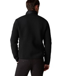 schwarzer Pullover mit einem Reißverschluß von Marc O'Polo