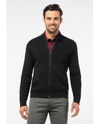 schwarzer Pullover mit einem Reißverschluß von Pierre Cardin