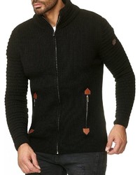 schwarzer Pullover mit einem Reißverschluß von Redbridge