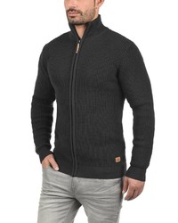 schwarzer Pullover mit einem Reißverschluß von Redefined Rebel