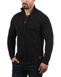 schwarzer Pullover mit einem Reißverschluß von Solid