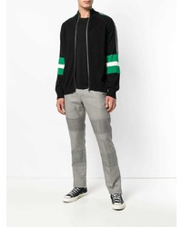 schwarzer Pullover mit einem Reißverschluß von Diesel