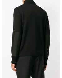 schwarzer Pullover mit einem Reißverschluß von Prada