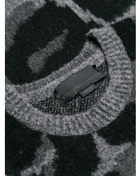 schwarzer Pullover mit einem Rundhalsausschnitt mit Leopardenmuster von Stella McCartney