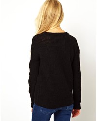 schwarzer Pullover mit einem Rundhalsausschnitt von Asos