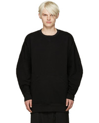schwarzer Pullover mit einem Rundhalsausschnitt von Attachment