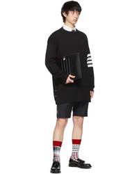 schwarzer Pullover mit einem Rundhalsausschnitt von Thom Browne