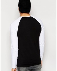 schwarzer Pullover mit einem Rundhalsausschnitt von Asos