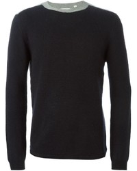 schwarzer Pullover mit einem Rundhalsausschnitt von Chinti and Parker