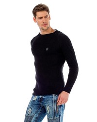 schwarzer Pullover mit einem Rundhalsausschnitt von Cipo & Baxx