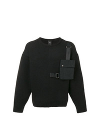 schwarzer Pullover mit einem Rundhalsausschnitt von D.GNAK