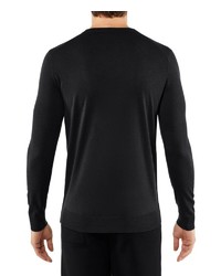 schwarzer Pullover mit einem Rundhalsausschnitt von Falke