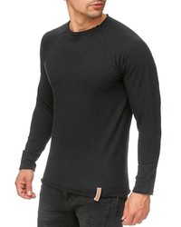 schwarzer Pullover mit einem Rundhalsausschnitt von INDICODE