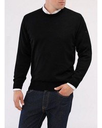 schwarzer Pullover mit einem Rundhalsausschnitt von MAERZ Muenchen