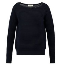 schwarzer Pullover mit einem Rundhalsausschnitt von Modström