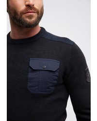 schwarzer Pullover mit einem Rundhalsausschnitt von Petrol Industries