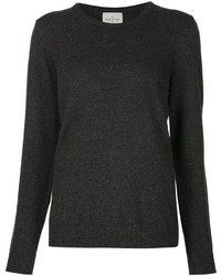 schwarzer Pullover mit einem Rundhalsausschnitt