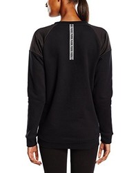 schwarzer Pullover mit einem Rundhalsausschnitt von Puma