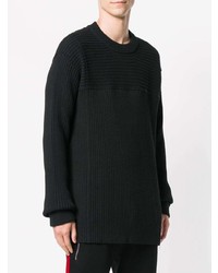 schwarzer Pullover mit einem Rundhalsausschnitt von McQ Alexander McQueen