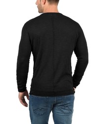 schwarzer Pullover mit einem Rundhalsausschnitt von Solid