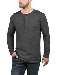 schwarzer Pullover mit einem Rundhalsausschnitt von Solid