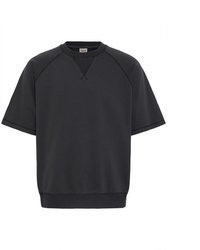 schwarzer Pullover mit einem Rundhalsausschnitt von Solid