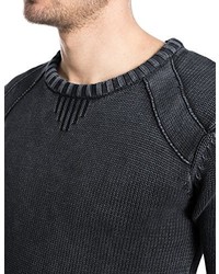 schwarzer Pullover mit einem Rundhalsausschnitt von Timezone