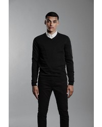 schwarzer Pullover mit einem V-Ausschnitt von CASUAL FRIDAY