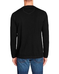 schwarzer Pullover mit einem V-Ausschnitt von Eddie Bauer