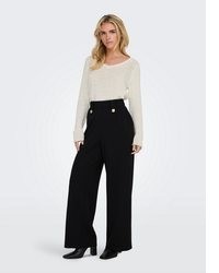 schwarzer Pullover mit einem V-Ausschnitt von Only