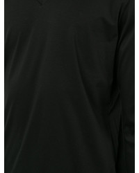schwarzer Pullover mit einem V-Ausschnitt von Attachment
