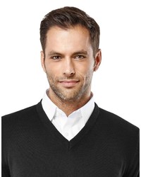 schwarzer Pullover mit einem V-Ausschnitt von Vincenzo Boretti