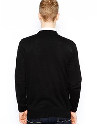 schwarzer Pullover mit einem V-Ausschnitt von Lyle & Scott