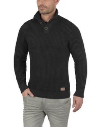 schwarzer Pullover mit einem zugeknöpften Kragen von BLEND