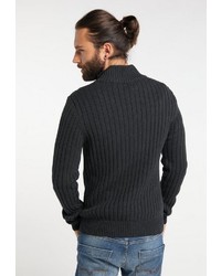 schwarzer Pullover mit einem zugeknöpften Kragen von Dreimaster