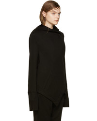 schwarzer Pullover mit einer Kapuze von Ann Demeulemeester