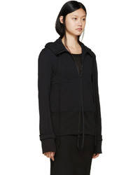 schwarzer Pullover mit einer Kapuze von Ann Demeulemeester