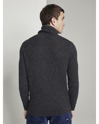 schwarzer Pullover mit einer weiten Rollkragen von Tom Tailor