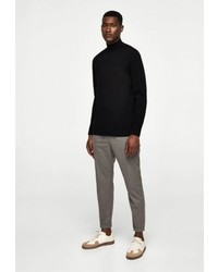 schwarzer Pullover von Mango